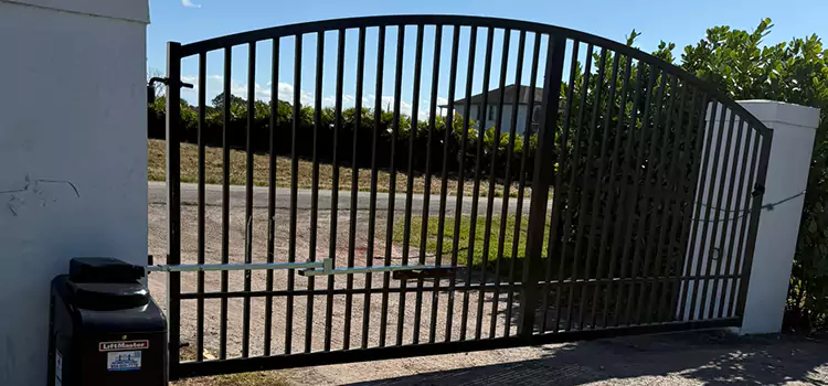 Driveway Fence Repair Macomb